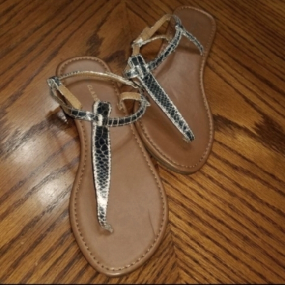 Classified Metallic Silver Gladiator Sandal - Picture 1 of 4